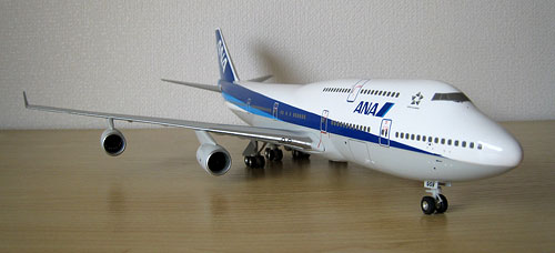 1/200 全日空商事 ANA公式モデル B747-400 JA8958