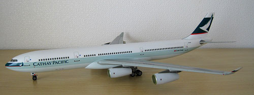 1/200 キャセイパシフィック航空公式モデル A340-300