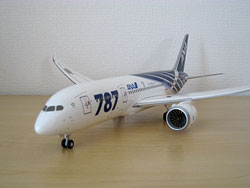 1/200 全日空商事 ANA公式モデル B787-8 JA802A