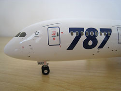 1/200 全日空商事 ANA公式モデル B787-8 JA802A