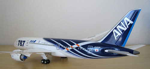 1/200 全日空商事 ANA公式モデル B787-8 JA802A