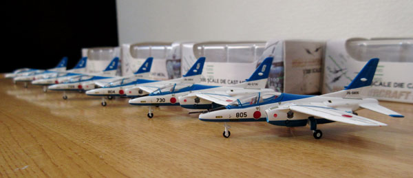 ワールドエアクラフトコレクション 1/200 T-2後期型 第4航空団 松島基… 1/200 WORLD AIRCRAFT COLLECTION T-4 第4航空団 松島基地 第11