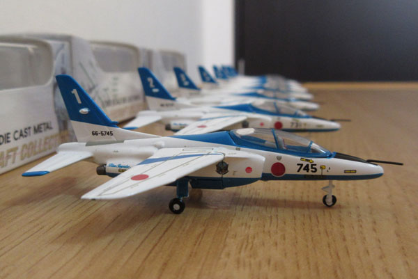 1/200 WORLD AIRCRAFT COLLECTION T-4 第4航空団 松島基地 第11飛行隊