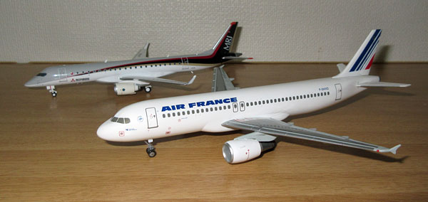 1/200 ホーガン・ウイングス AF A320-200