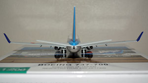 1/200 全日空商事 ANA B737-700 JA17AN