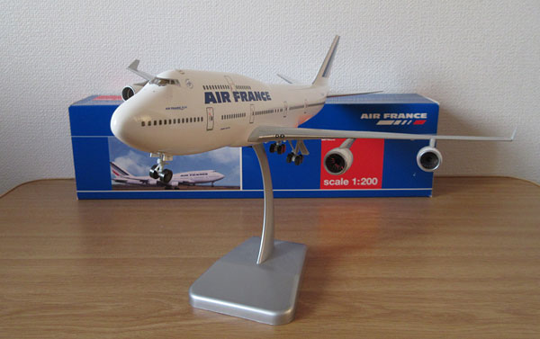 ホーガン製１／２００英國航空Ｂ７４７－４００プラスティック製スナップフィット 6 BRITISH AIRWAYS B747-400 Hasegawa 1/200 Assembly - YouTube